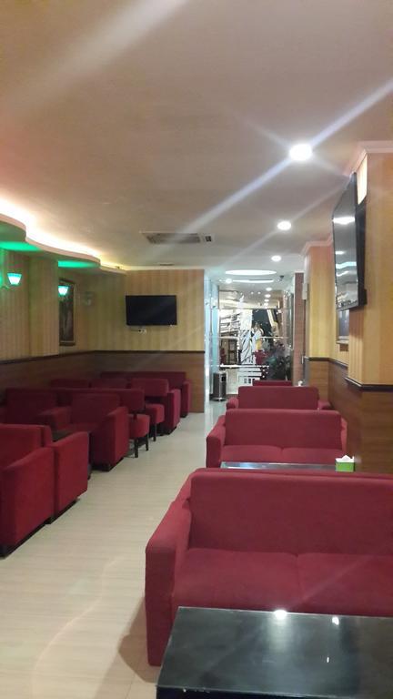 California Hotel Jakarta Eksteriør bilde