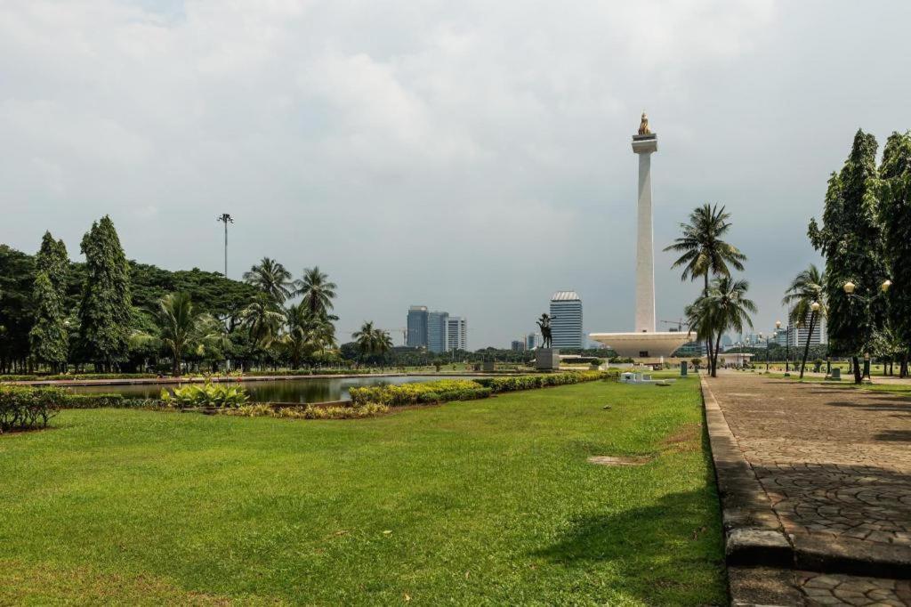 California Hotel Jakarta Eksteriør bilde