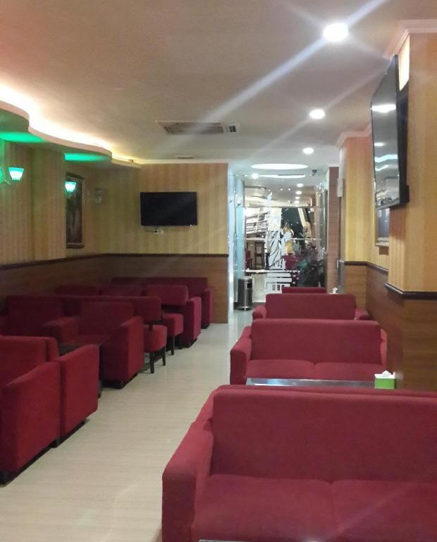 California Hotel Jakarta Eksteriør bilde