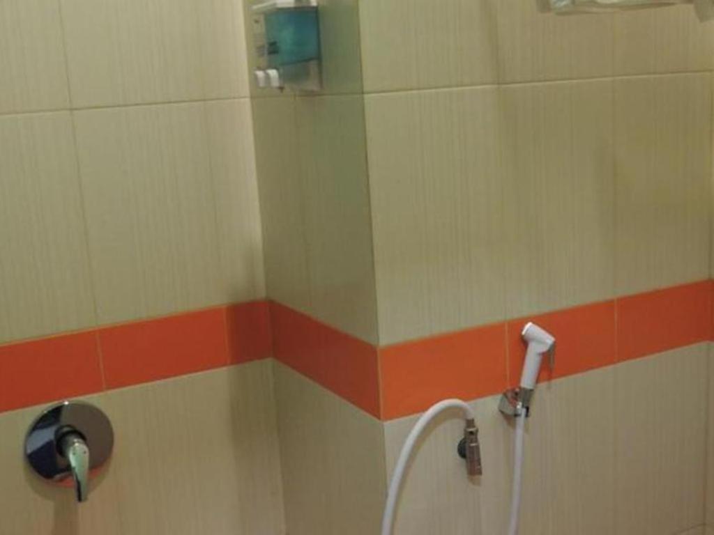 California Hotel Jakarta Eksteriør bilde