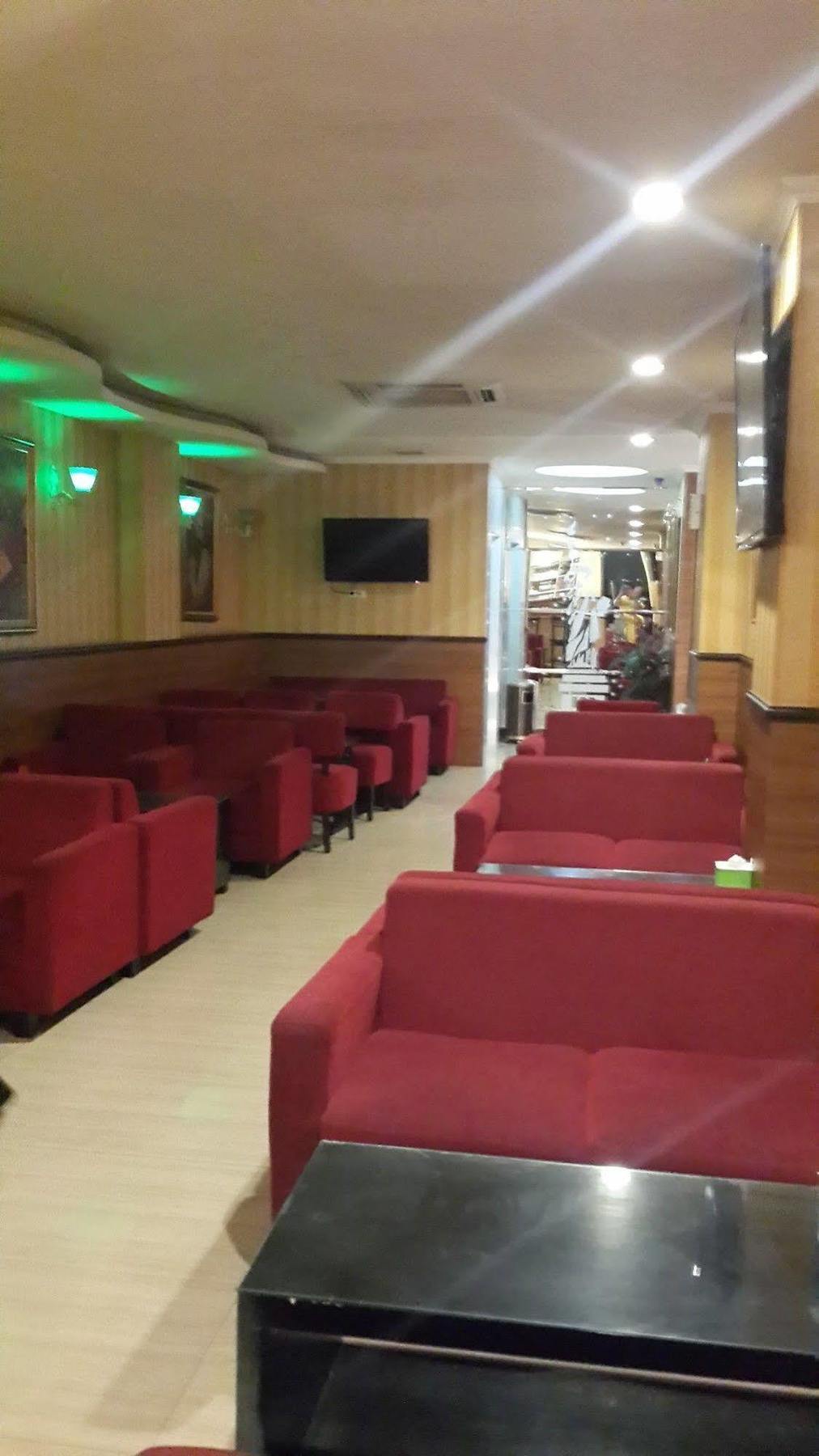 California Hotel Jakarta Eksteriør bilde